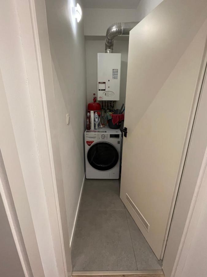 Lovely 2 Bedroom Appartment Near Knokke-Strand Beach Bar Eksteriør billede