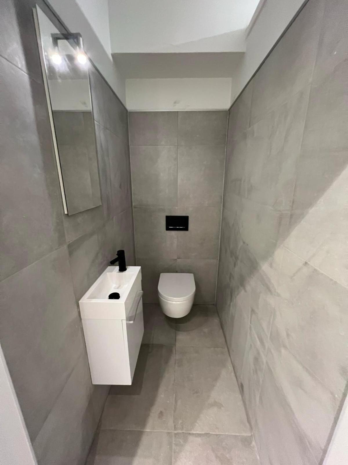 Lovely 2 Bedroom Appartment Near Knokke-Strand Beach Bar Eksteriør billede